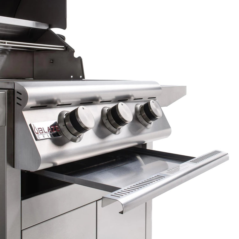 Load image into Gallery viewer, Blaze Prelude LBM 25-Inch 3-Burner Gas Grill
