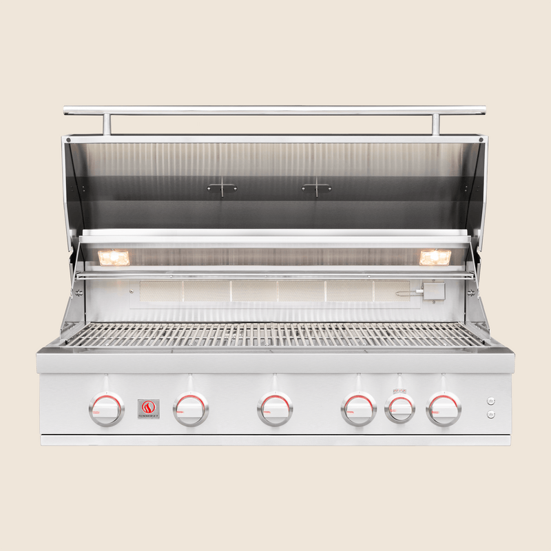Load image into Gallery viewer, Summerset Sizzler Pro 40″ Built-in Grill with LED lighting and stainless steel construction
