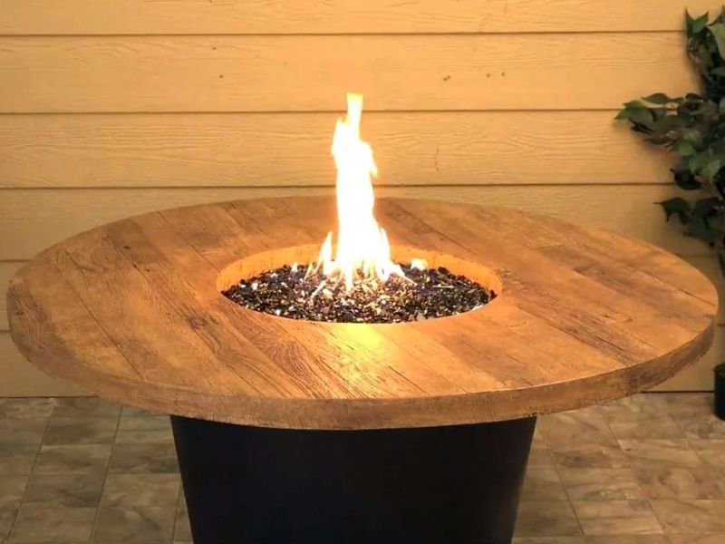 Load image into Gallery viewer, American Fyre Designs 48-Inch Reclaimed Wood Cosmopolitan Round Firetable
