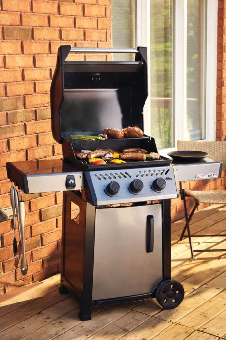 Load image into Gallery viewer, Napoleon Freestyle Gas Grill 365
