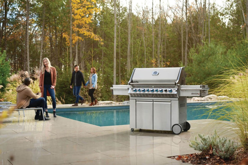 Load image into Gallery viewer, Napoleon Prestige Pro™ Gas Grill 665 RSIB
