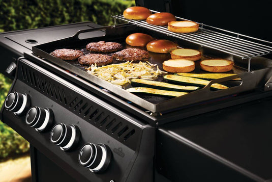 Napoleon Rogue® PRO Phantom 30 Inch Griddle Rust-Resistant Stainless Steel Cooktop-4 Burners