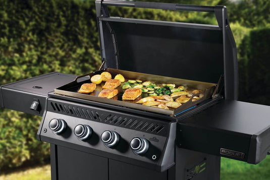 Napoleon Rogue® PRO Phantom 30 Inch Griddle Rust-Resistant Stainless Steel Cooktop-4 Burners