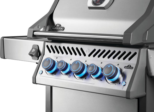 Napoleon Rogue® PRO-S 425 RSIB with Infrared Side and Rear Burner-5 Burners