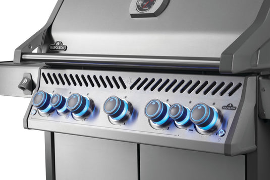 Napoleon Rogue® PRO-S 625 RSIB with Infrared Side and Rear Burner-7 Burners