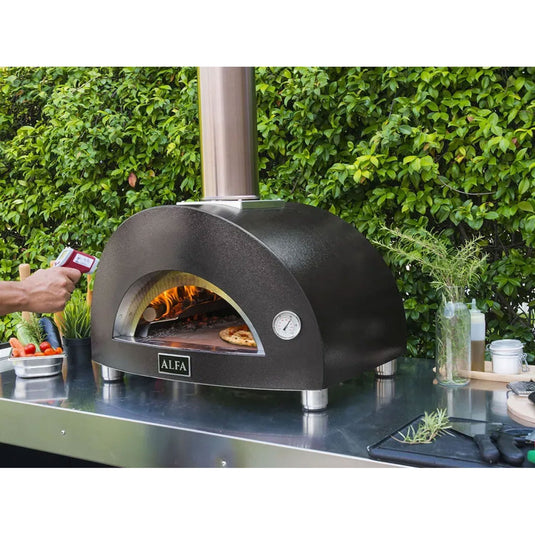 Alfa Moderno 1 gas pizza oven available in Ruby Red and Anthracite Gray for natural gas or liquid propane outdoor cooking