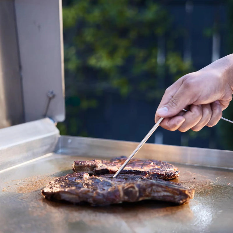 Load image into Gallery viewer, Blaze LTE PRO 40-Inch built-in gas griddle with digital temperature screen and lift-assist lid in stainless steel
