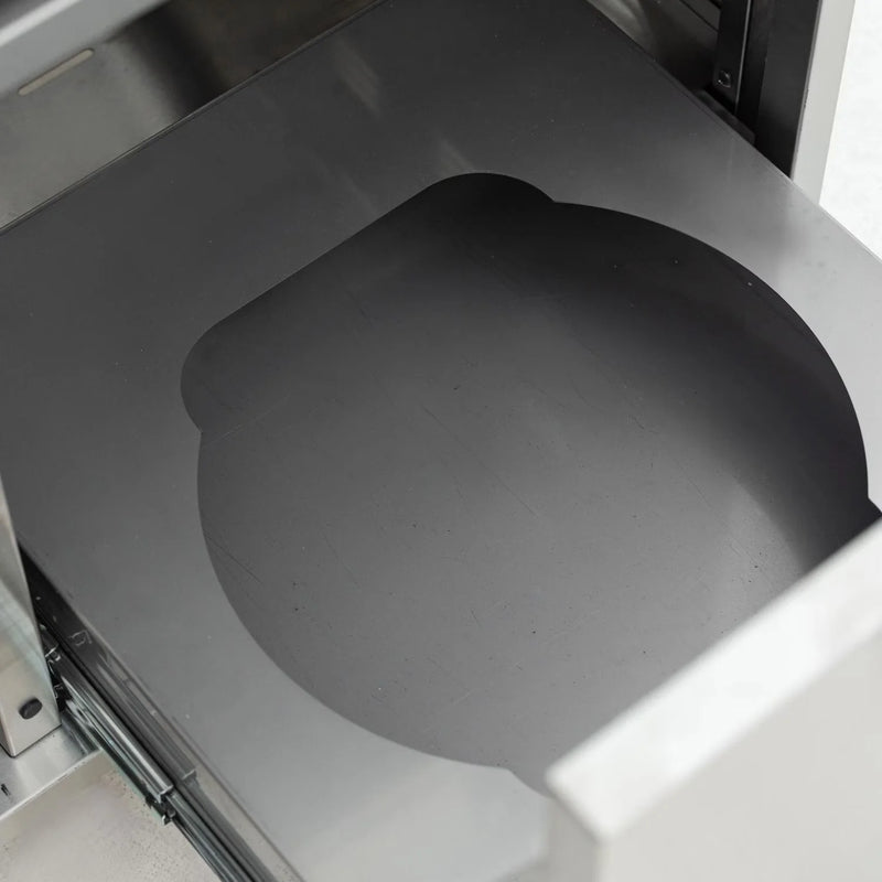 Load image into Gallery viewer, Blaze LTE PRO 40-inch gas griddle with digital temperature screen, lift-assist lid, and three burners, available in propane and natural gas
