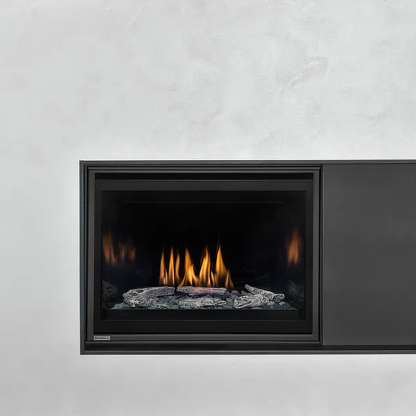 Load image into Gallery viewer, Montigo Divine HLB34DF-2 Deluxe Direct Vent Gas Fireplace
