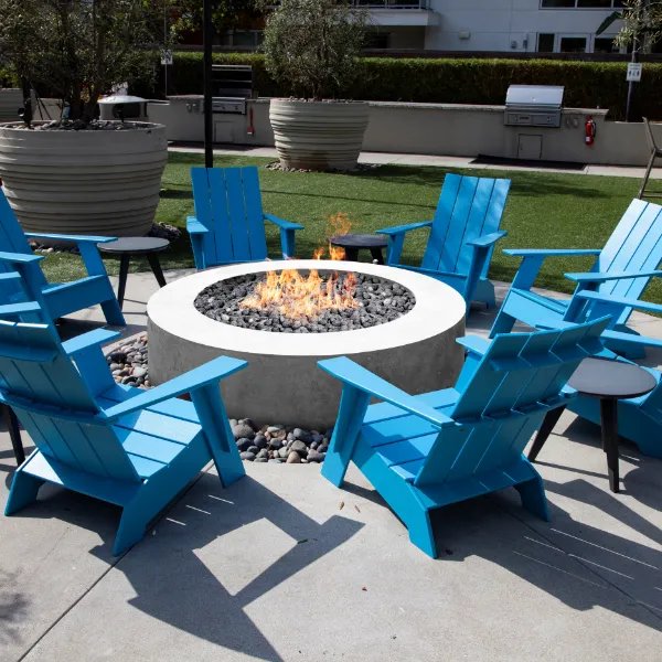 Load image into Gallery viewer, Prism Hardscapes Rotondo 80 Gas Fire Table
