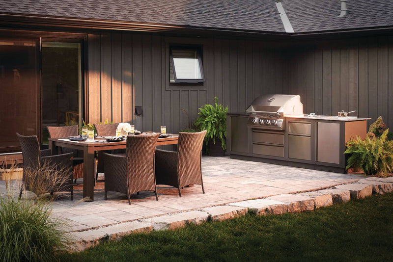 Load image into Gallery viewer, Napoleon Built-In 500 Series 32-inch Grill Head with stainless steel construction and four burners for outdoor kitchen installation
