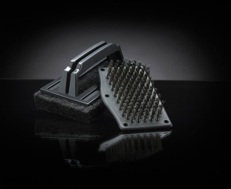 Load image into Gallery viewer, Napoleon PRO Grill Brush Replacement Head with Bonus Scrubber
