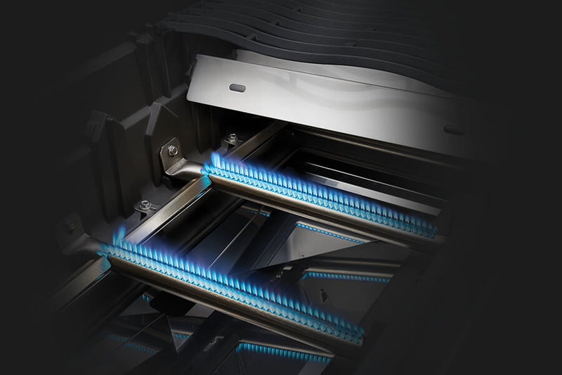 Load image into Gallery viewer, Napoleon Rogue® 425 Gas Grill with 3 Burners
