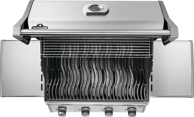 Load image into Gallery viewer, Napoleon Rogue 525 stainless steel gas grill with 4 burners and spacious cooking area
