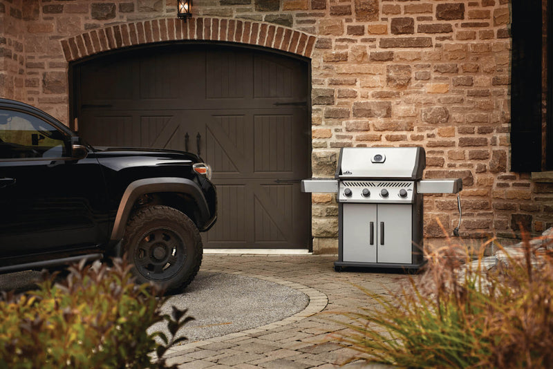 Load image into Gallery viewer, Napoleon Rogue XT 525 Stainless Steel Propane Grill with 4 Burners and Smoker Box
