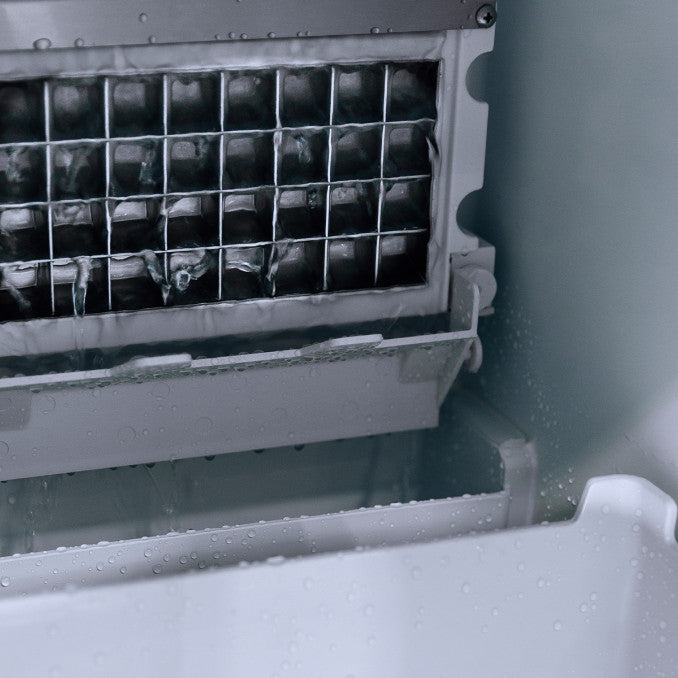 Load image into Gallery viewer, TrueFlame 15-Inch Outdoor Rated Nugget Ice Maker with Stainless Steel Door 50 lb Capacity for built-in or freestanding use
