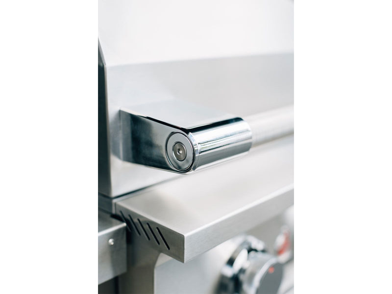 Load image into Gallery viewer, TrueFlame E Series 25-Inch 3-Burner Built-In Gas Grill with 304 stainless steel construction and flame thrower ignition

