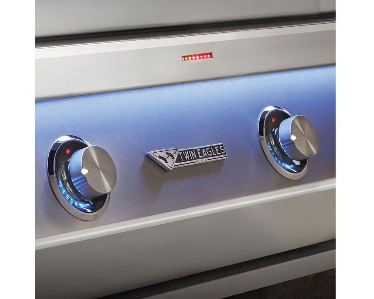 Load image into Gallery viewer, Twin Eagles 24-inch built-in gas power burner with reversible heavy duty grate and stainless steel lid outdoor kitchen
